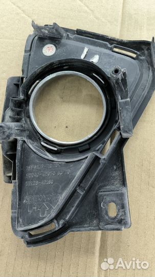 Накладка птф Toyota rav4