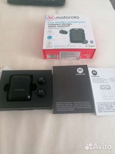 Беспроводные наушники motorola