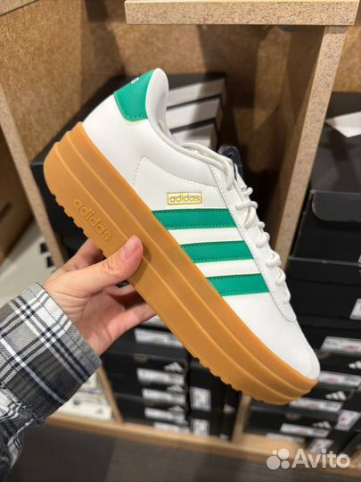 Кроссовки женские Adidas Под заказ