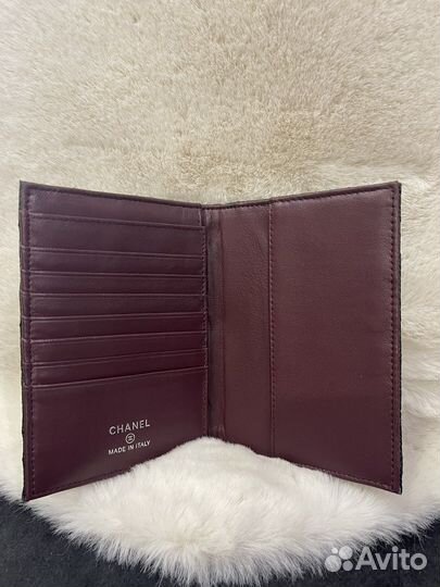 Обложка Шанель в качестве LUX