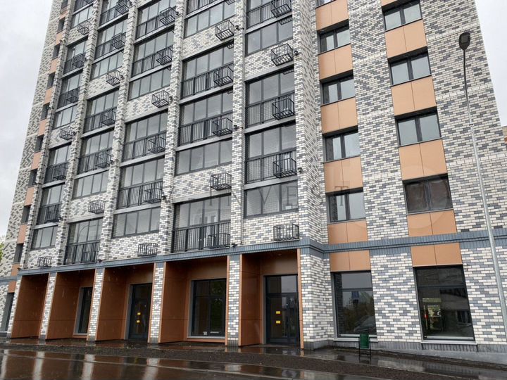 Помещение 325.6 м в новом доме на Олонецкой