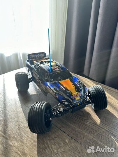 Радиоуправляемая модель с двс Traxxas rustler