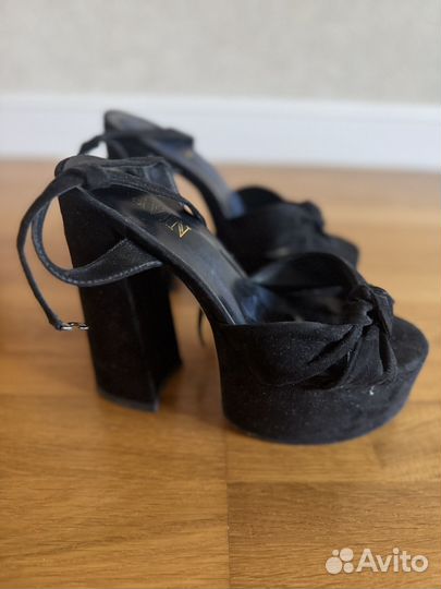 Босоножки женские 39 размер