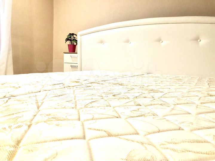 2-к. квартира, 75 м², 4/10 эт.