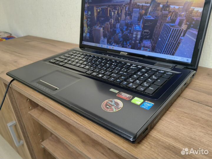 MSI i7 / 16 gb / 17.3 дюйма