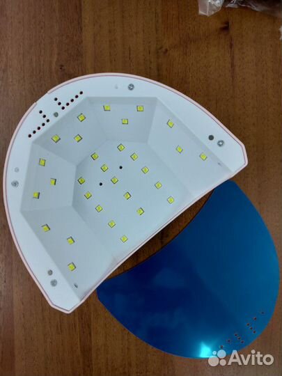 Лампа для маникюра розовая SUNone 48W