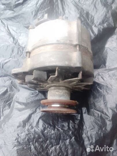 Генератор от Volkswagen Passat B3