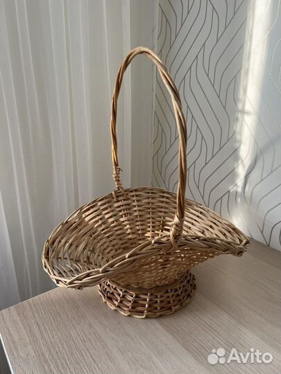 Корзина плетеная