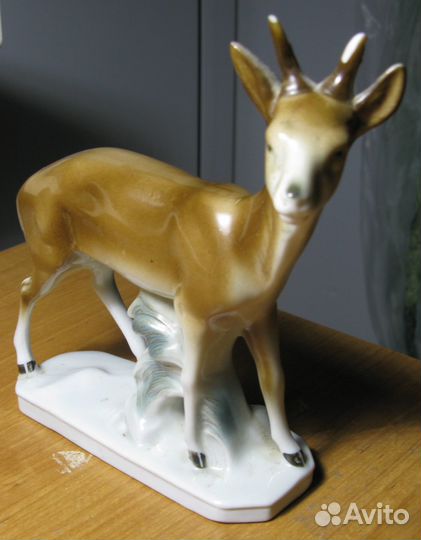 Статуэтка фарфоровая «Олень». Германия. Середина 2
