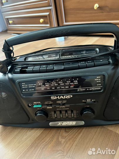 Кассетный магнитофон sharp