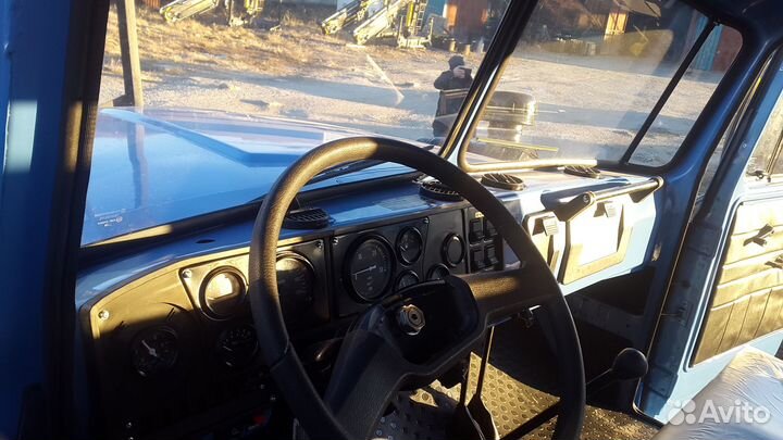 Урал 55571 с КМУ, 2008