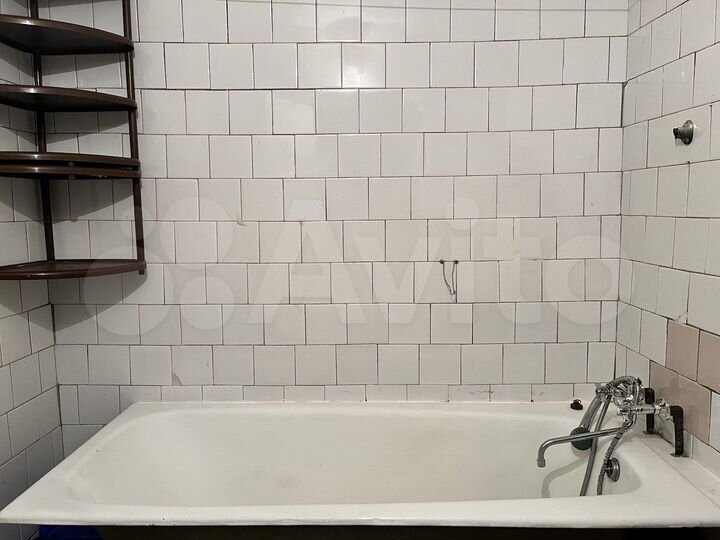 Комната 15 м² в 4-к., 5/5 эт.