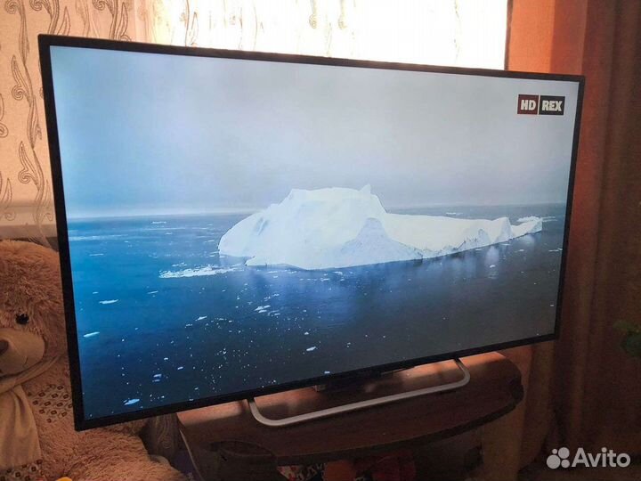 Телевизор 55''