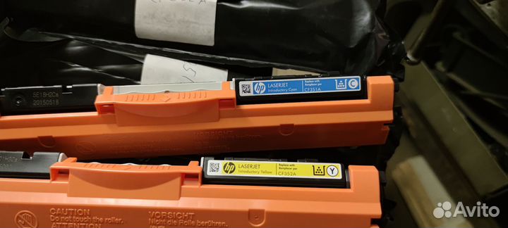 Оригинальные картриджи hp cf351a и cf352a