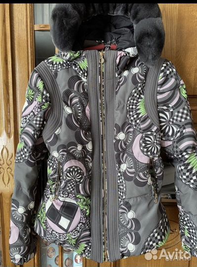 Куртка Женская