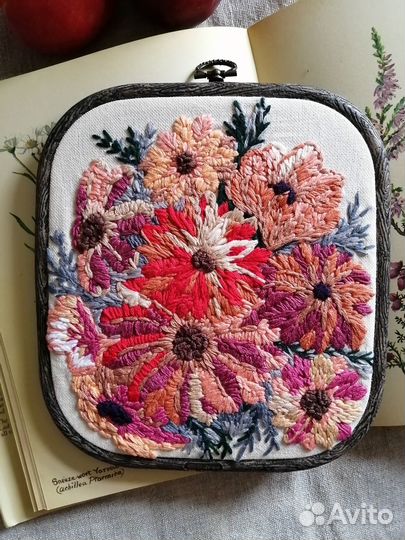 Ботаническая вышивка Герберы 18х20см