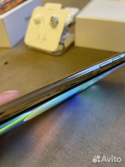 Телефон iPhone xs