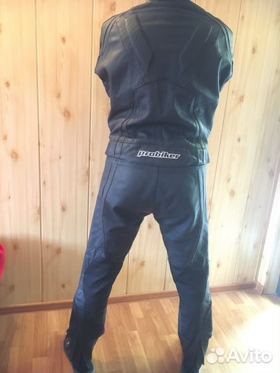 Мотокомбинезон кожаный раздельный