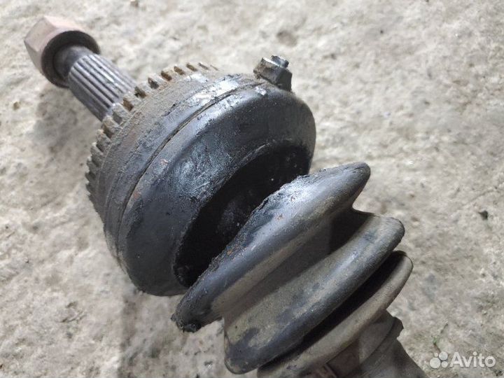 Вал приводной передний левый Nissan Primera P11