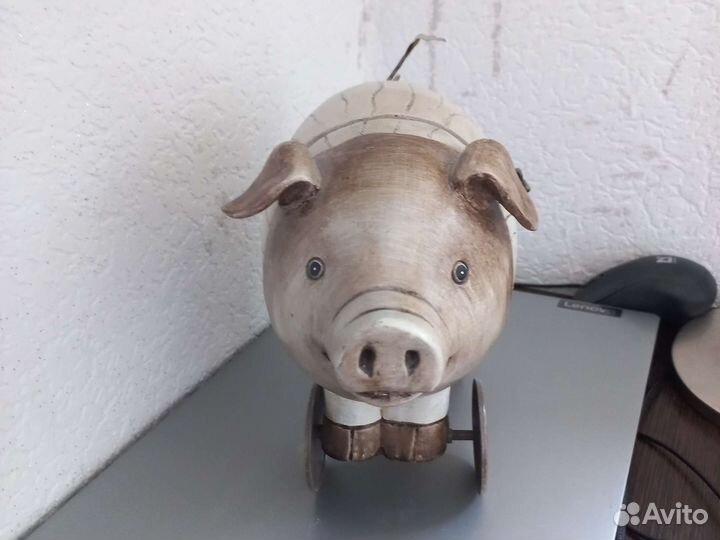 Свинья-копилка деревянная интерьерная