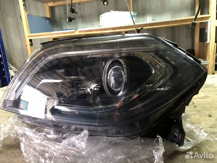 Фара Mercedes GL w166