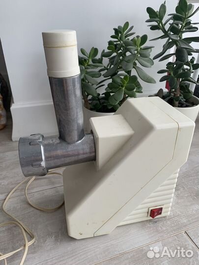 Мясорубка соковыжималка bakmil 1993