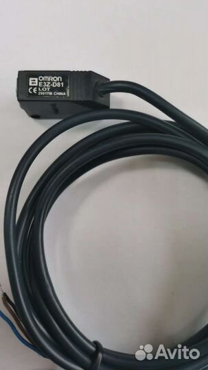 E3Z-D81 2M Omron