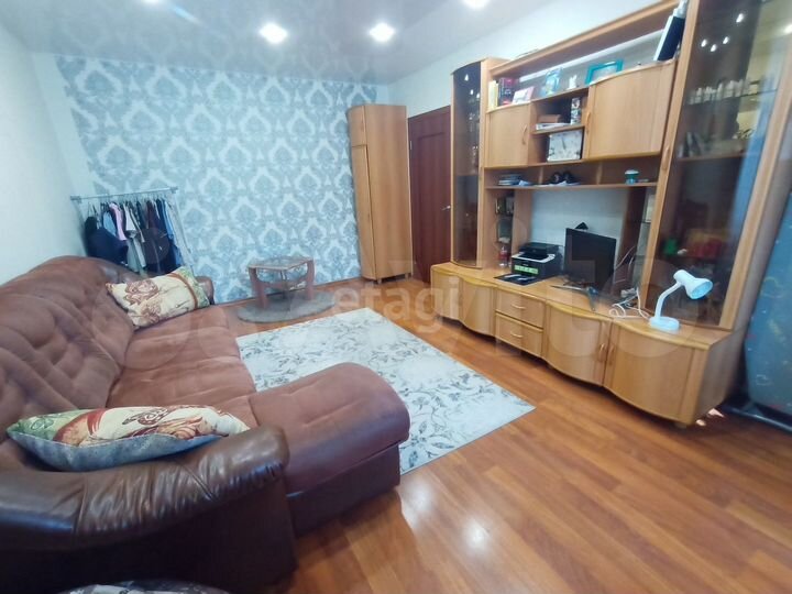 2-к. квартира, 48,7 м², 2/10 эт.