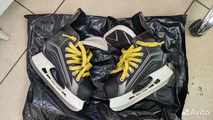 Коньки bauer vapor x200