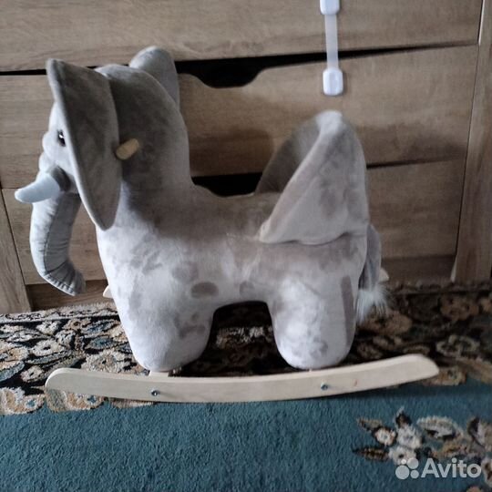 Детская качалка слоник