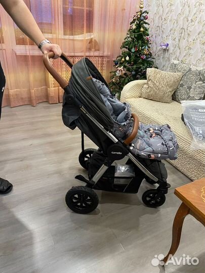 Прогулочная коляска carello supro