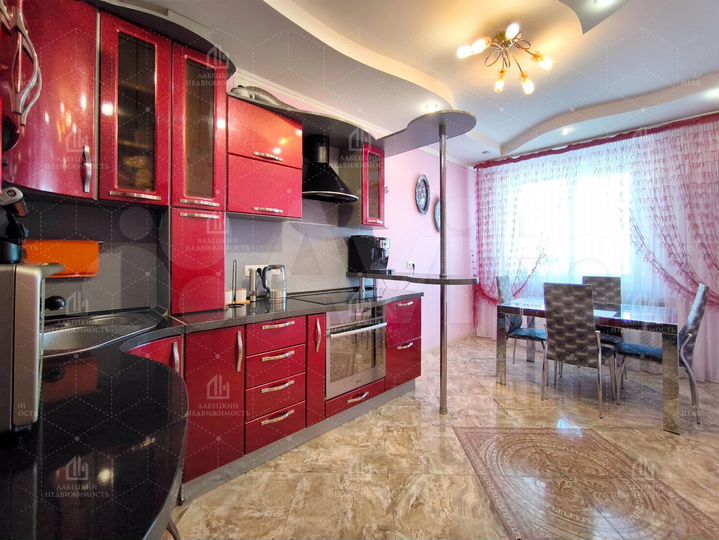 3-к. квартира, 85,2 м², 6/15 эт.