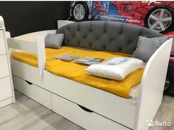 Кровать для малыша диван съёмный борт лдсп