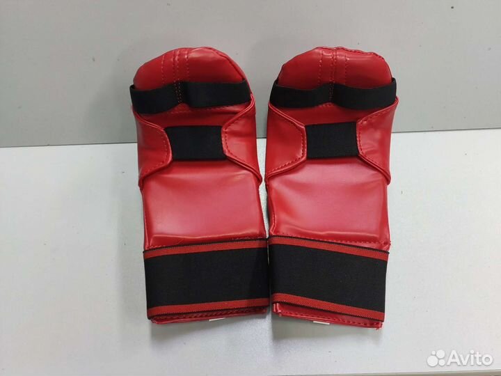 Перчатки для карате