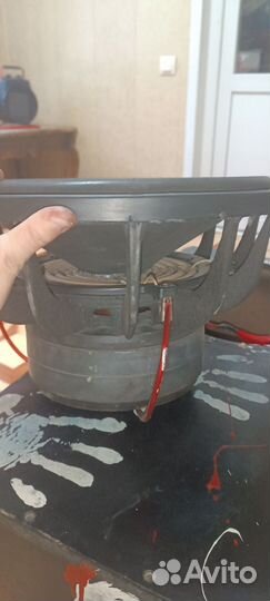 Продам саб. Мт 15 кастом. Вместе с коробом