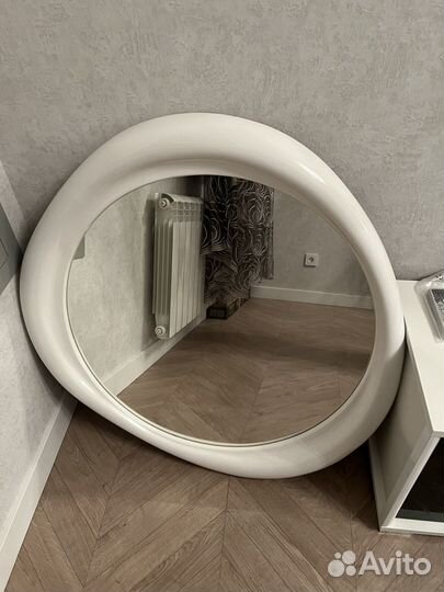 Зеркало настенное