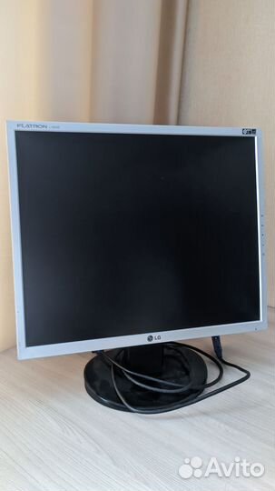 Монитор LG flatron l1953s 19