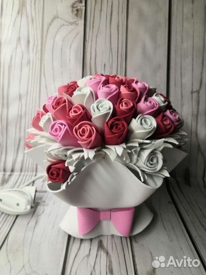 Светильник из изолона