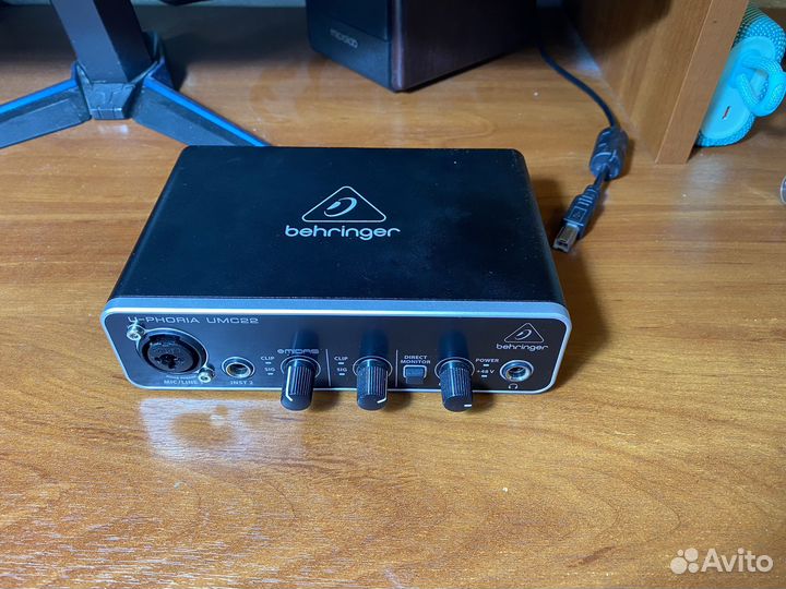 Behringer umc22