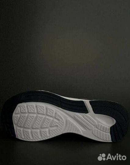 Кроссовки мужские asics