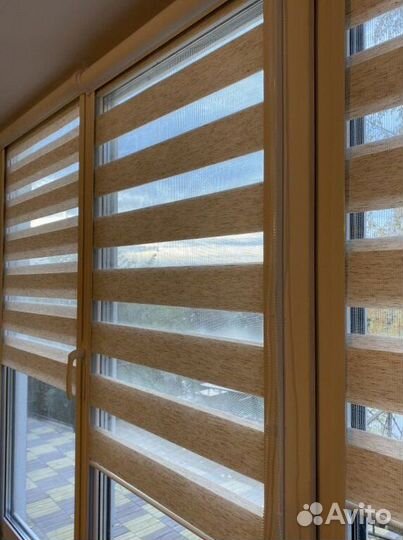 Рулонные шторы блэкаут в коробе S7422