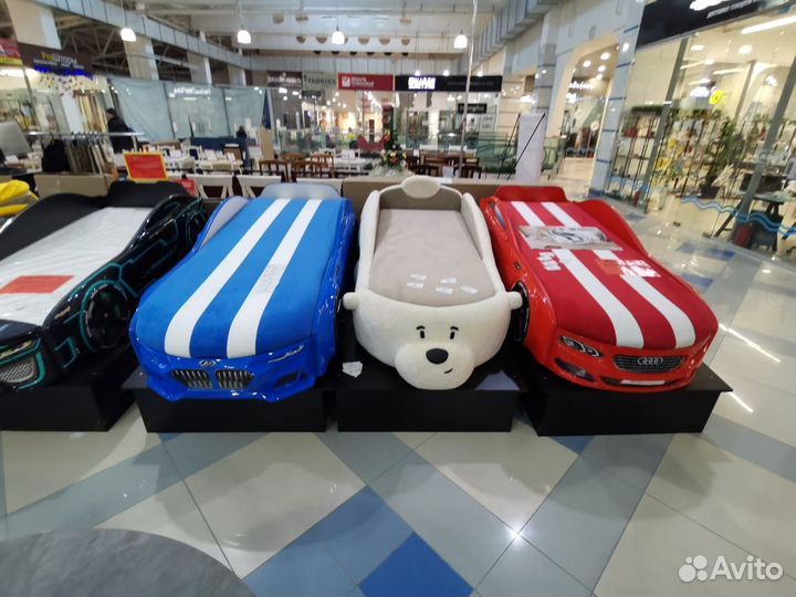 Кровать машинка