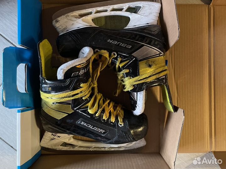 Коньки хоккейные