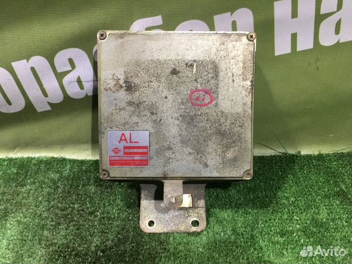 Блок управления двигателем Nissan Bluebird U13