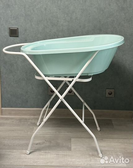 Детская ванночка с подставкой