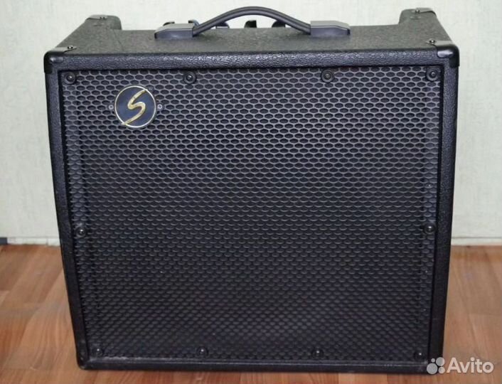 Комбо усилитель Greg Bennett SBA120