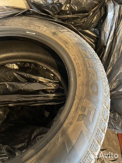 Pirelli Ice Zero 235/55 R19 105H