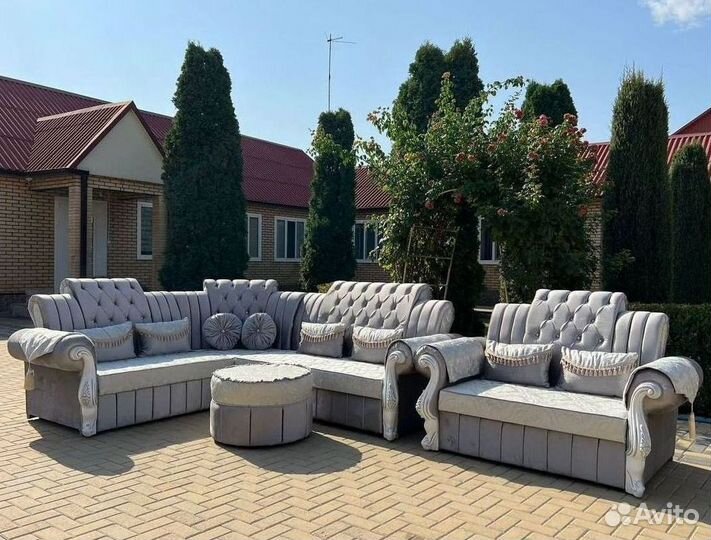 Диван мягкий