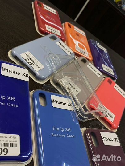 Чехлы на iPhone XR