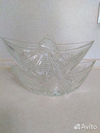 Хрустальная вазы-лодочки